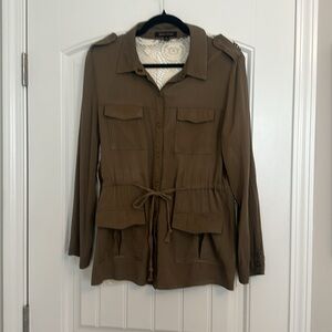 Chic Army Green jacket with snaps, epaulets,4 front pockets and lacey back.